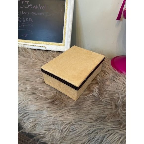 Small Brown Suede Box- Perfect for DIY - 5 boxes - Picture 3 of 6
